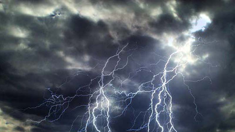 আজ বজ্রপাতে বাংলাদেশের বেশ কয়েকটি জায়গায় ৪ জনের মৃত্যু bissobarta.com