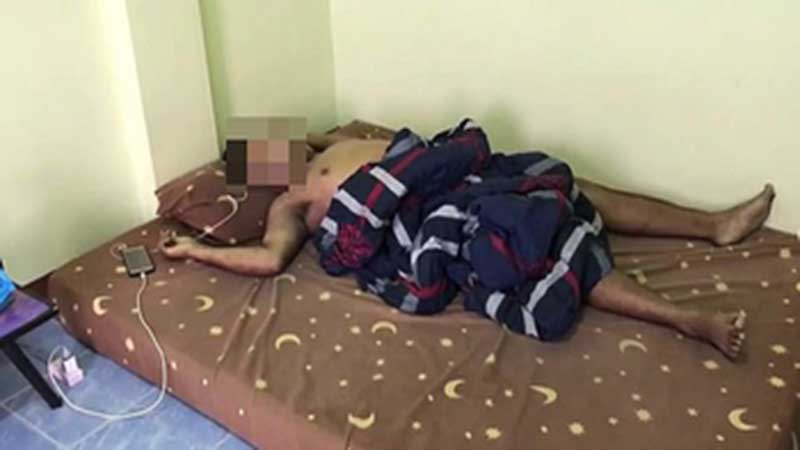 চার্জারে বিদ্যুতায়িত হয়ে যুবকের মৃত্যু চার্জারে বিদ্যুতায়িত হয়ে যুবকের মৃত্যু