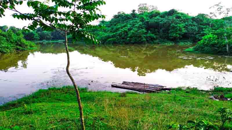 কমলগঞ্জে পাহাড়ের বুকে দৃষ্টিনন্দন ডরমিটরী লেক