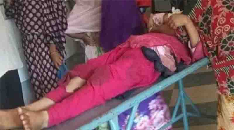 কুলাউড়ায় প্রেমের প্রস্তাব প্রত্যাখ্যান করায় ছাত্রীকে প্রকাশ্যে কোপালো বখাটে কুলাউড়ায় প্রেমের প্রস্তাব প্রত্যাখ্যান করায় ছাত্রীকে প্রকাশ্যে কোপালো বখাটে