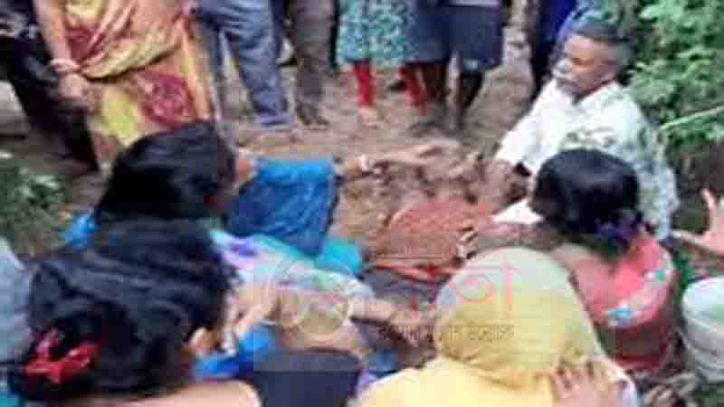 বাড়ি থেকে ডেকে নিয়ে গুলি করে তৃণমূলকর্মীকে খুন