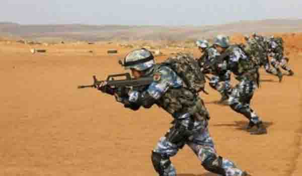 চীনা বাহিনী ঢুকে পড়ছে ভারত সীমান্তে চীনা বাহিনী ঢুকে পড়ছে ভারত সীমান্তে