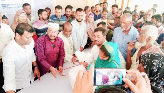 কমলগঞ্জের ৯টি ইউনিয়নে মোট ৮ হাজার ৯৯৮ জনকে ভিজিএফ এর চাল বিতরণ